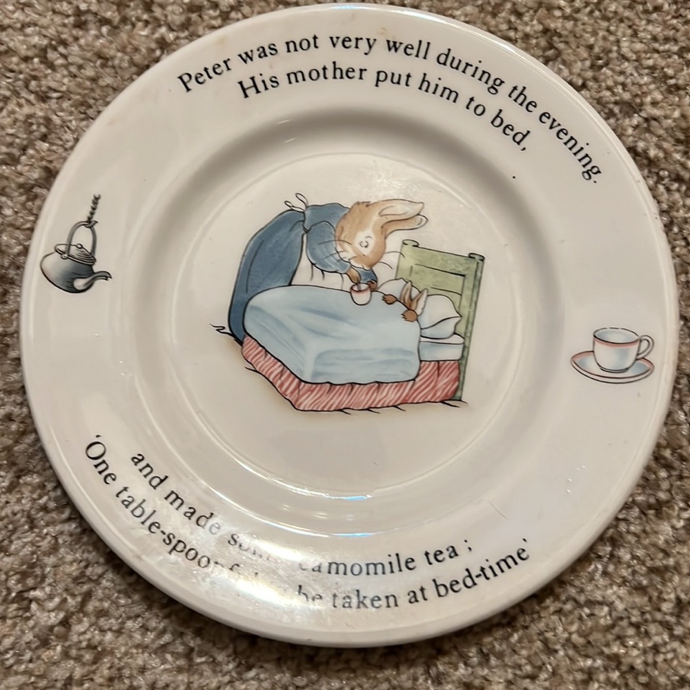 Peter Rabbit by Wedgwood. - Picture 4 of 8